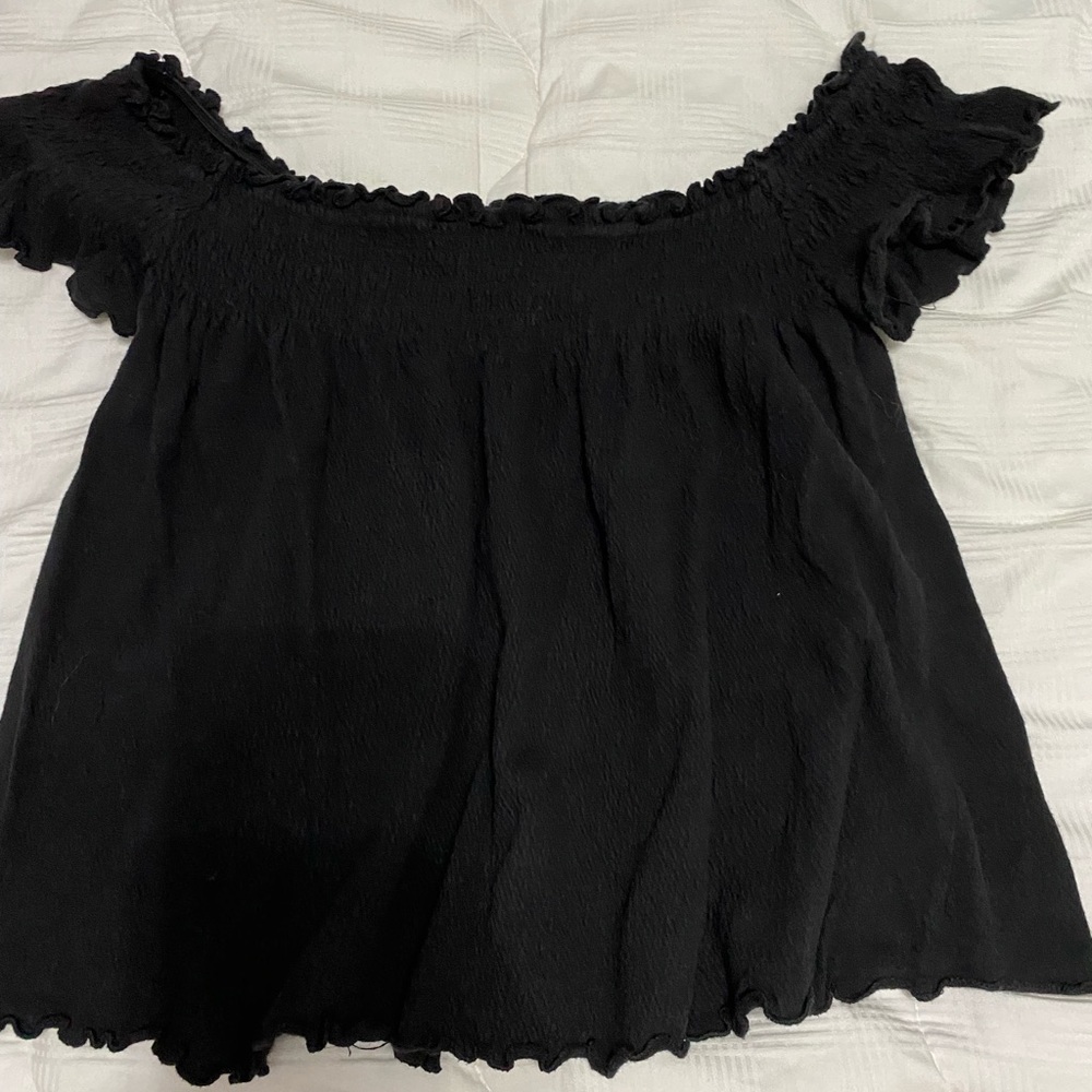 black off the shoulder crop top (size M)
